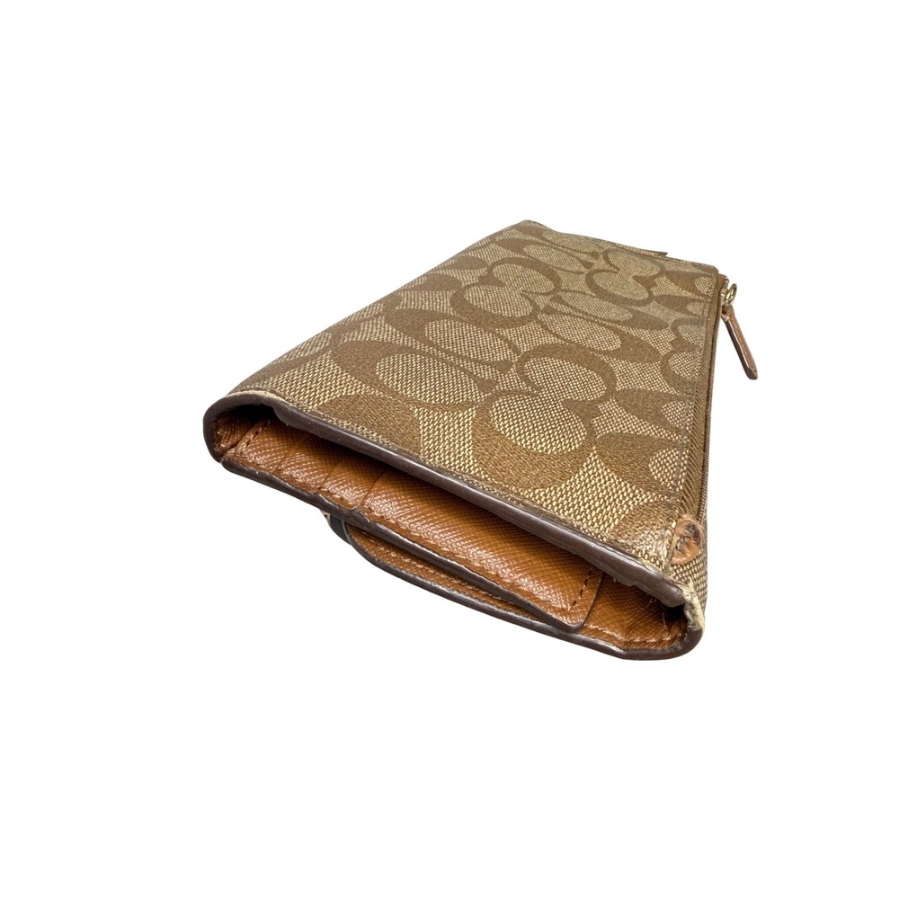 Coach Peyton Signature Wallet - Picture 7 of 8